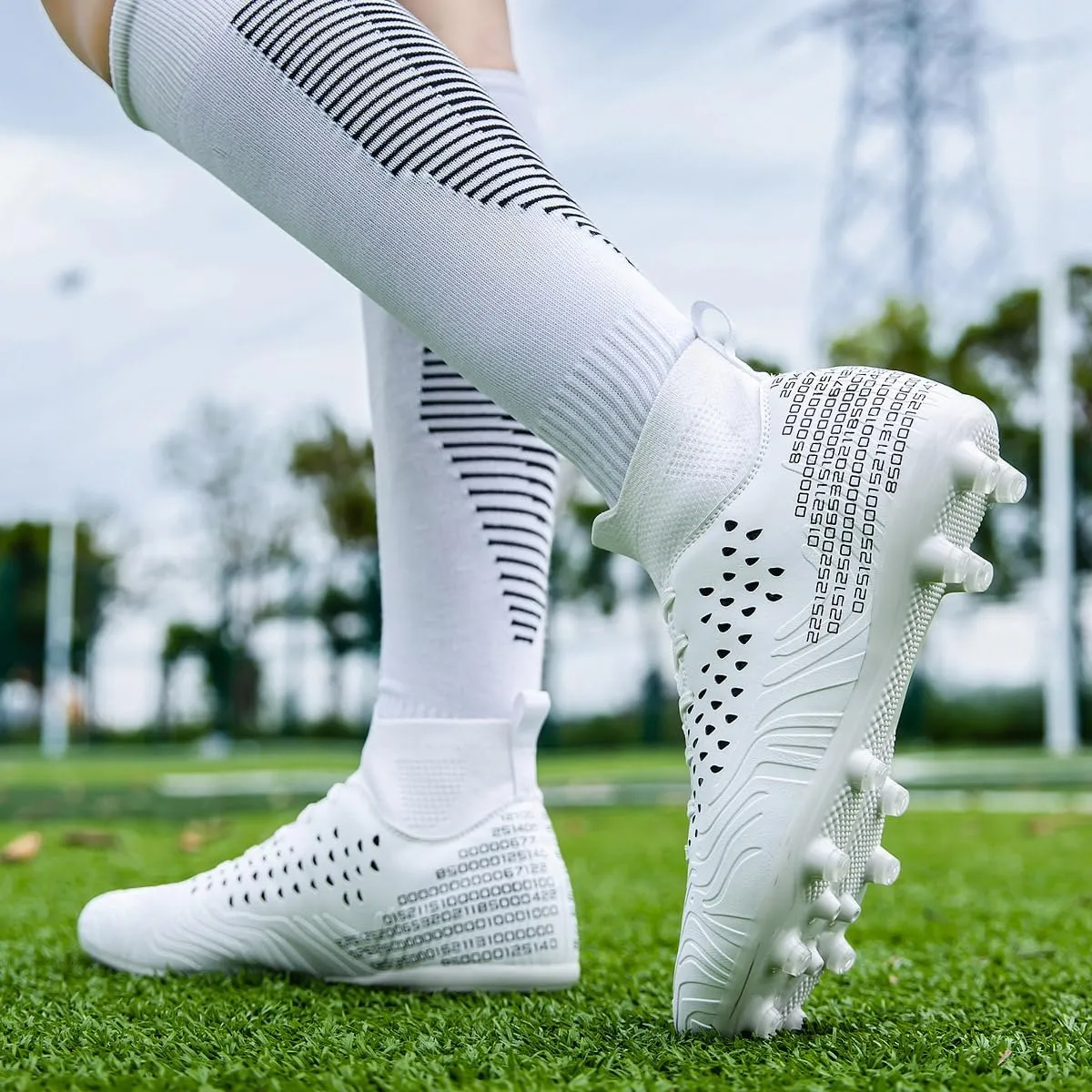 Men's Soccer Shoes Football Cleats High-Tops Lace-Up Non-Slip Spikes AG/FG Sports Athletic Futsal Rugby Baseball Lacrosse Sneaker Shoes Size 4.5-14
