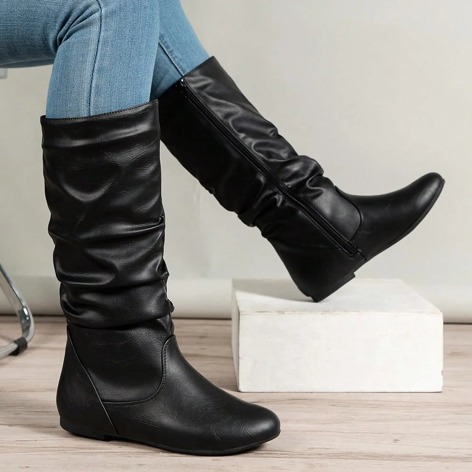 Womens Boots Fashion Side Zipper Thick Heels Retro Boots for Women Round Head Pleated PU Leather Mid-Calf Boots